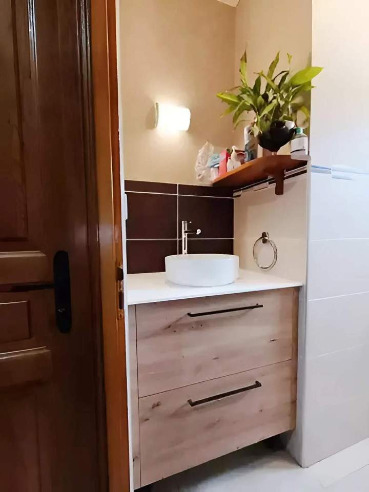 Pose mobilier pour salle de bain Écully