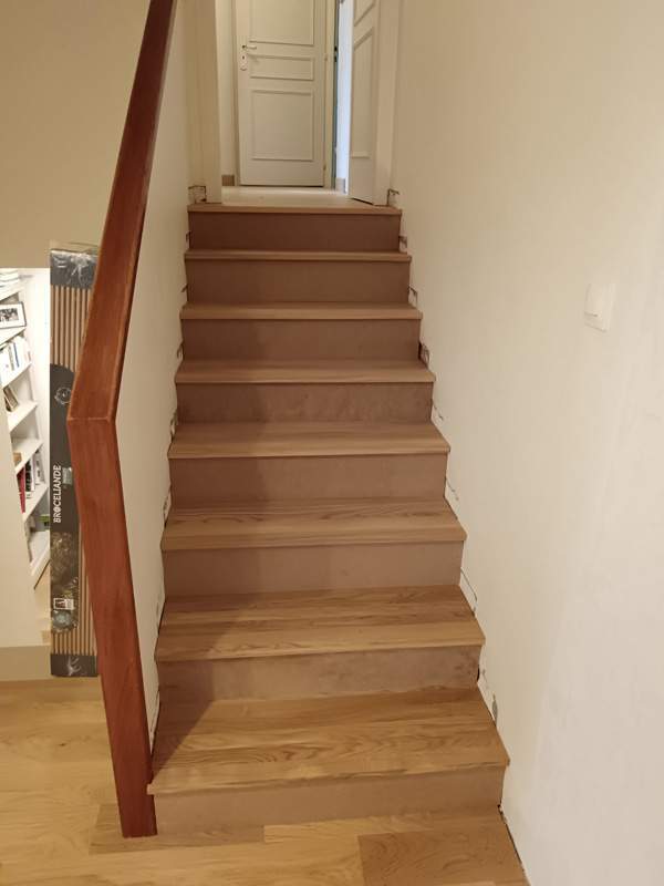 Fabrication escalier personnalisé Écully