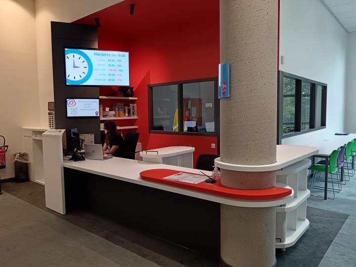 Borne d'accueil  Écully